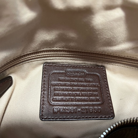 Dark brown pebbled leather coach hobo bag - Picture 4 of 6